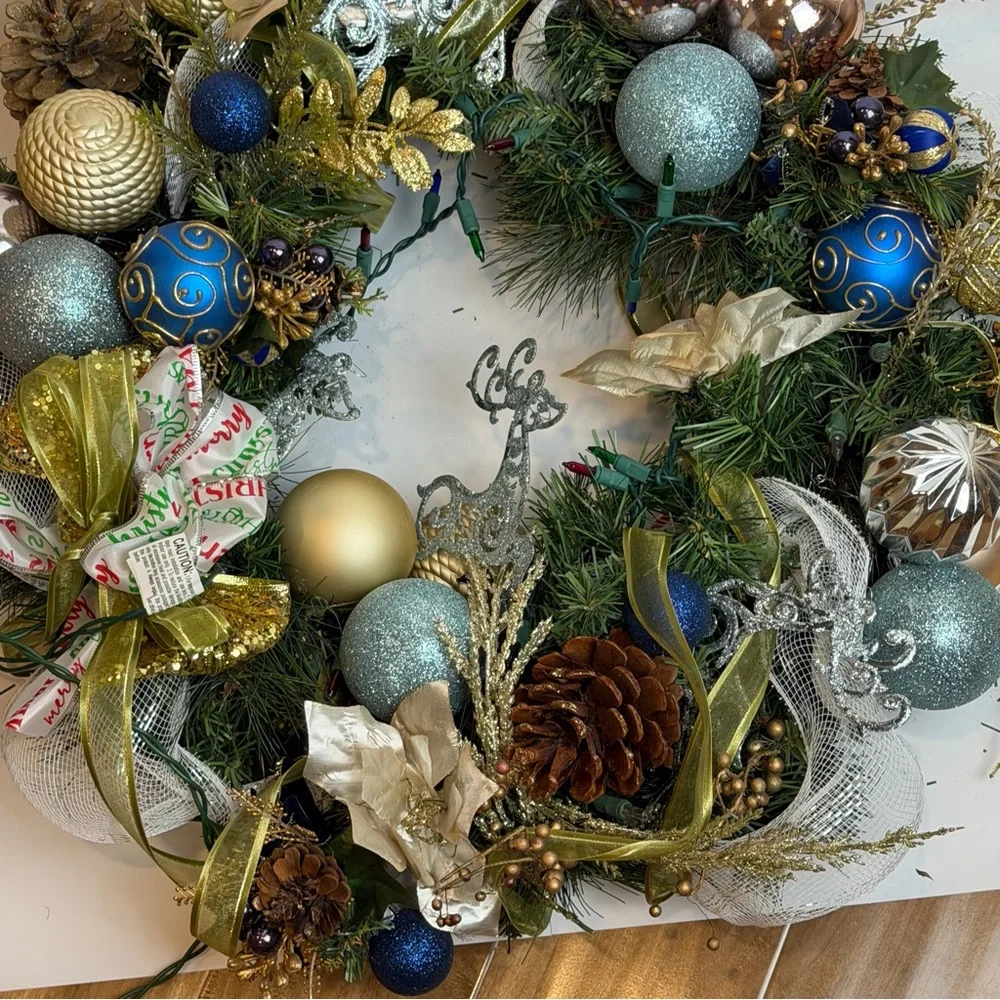 Festive Holiday Wreath with Gold and Silver Accents